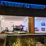 Panamera Mykonos, Private Heaven, Supreme View! Fanari (Mykonos)